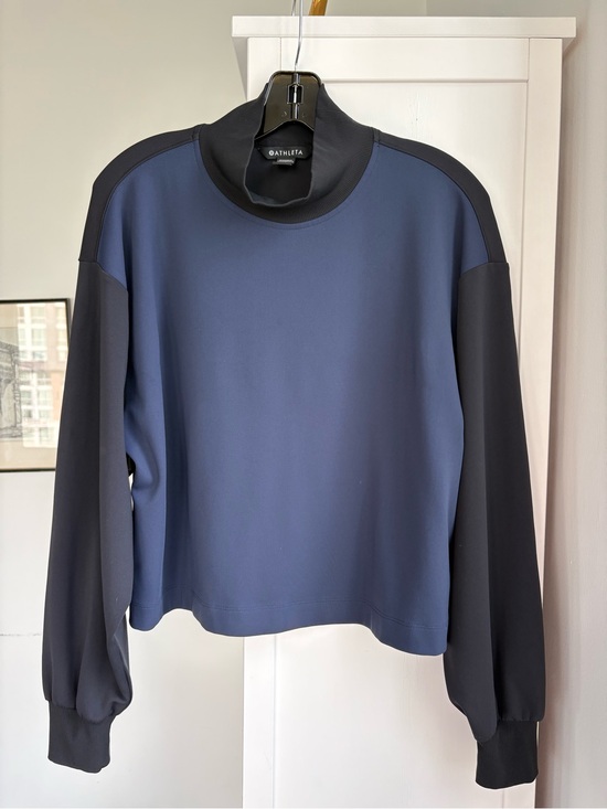 Athleta Tops - Athleta Navy and Black Mock Neck Pullover